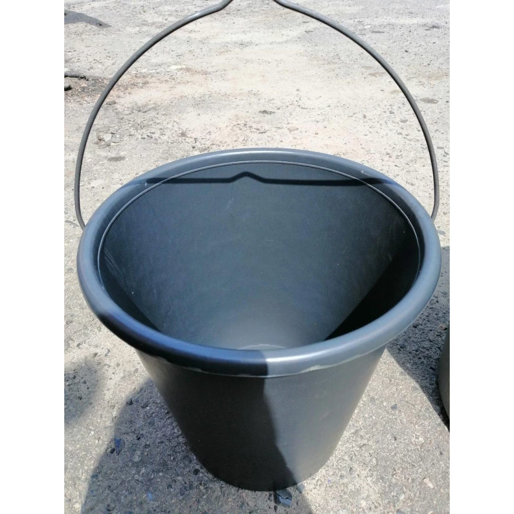 Відро Чорне Залізна ручка 9л.