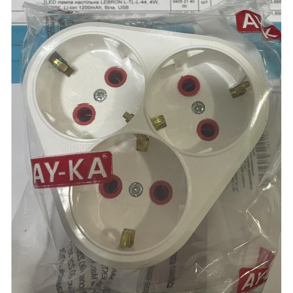 Розетка 3гн. з/з 16 А прих. уст. тип “клевер“ AY-KA 48-99-74