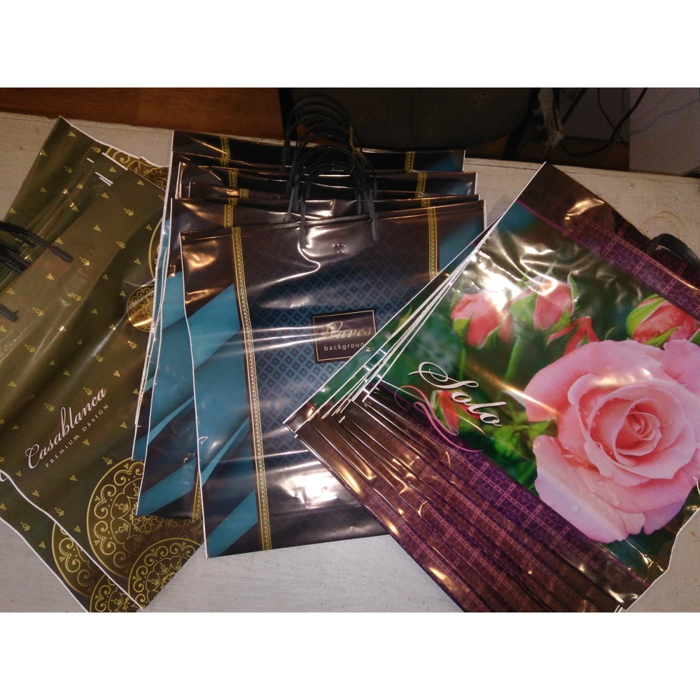 Пластмасова ручка пакет №4  33*35 Преміум, Асорті, звяз.-10шт.