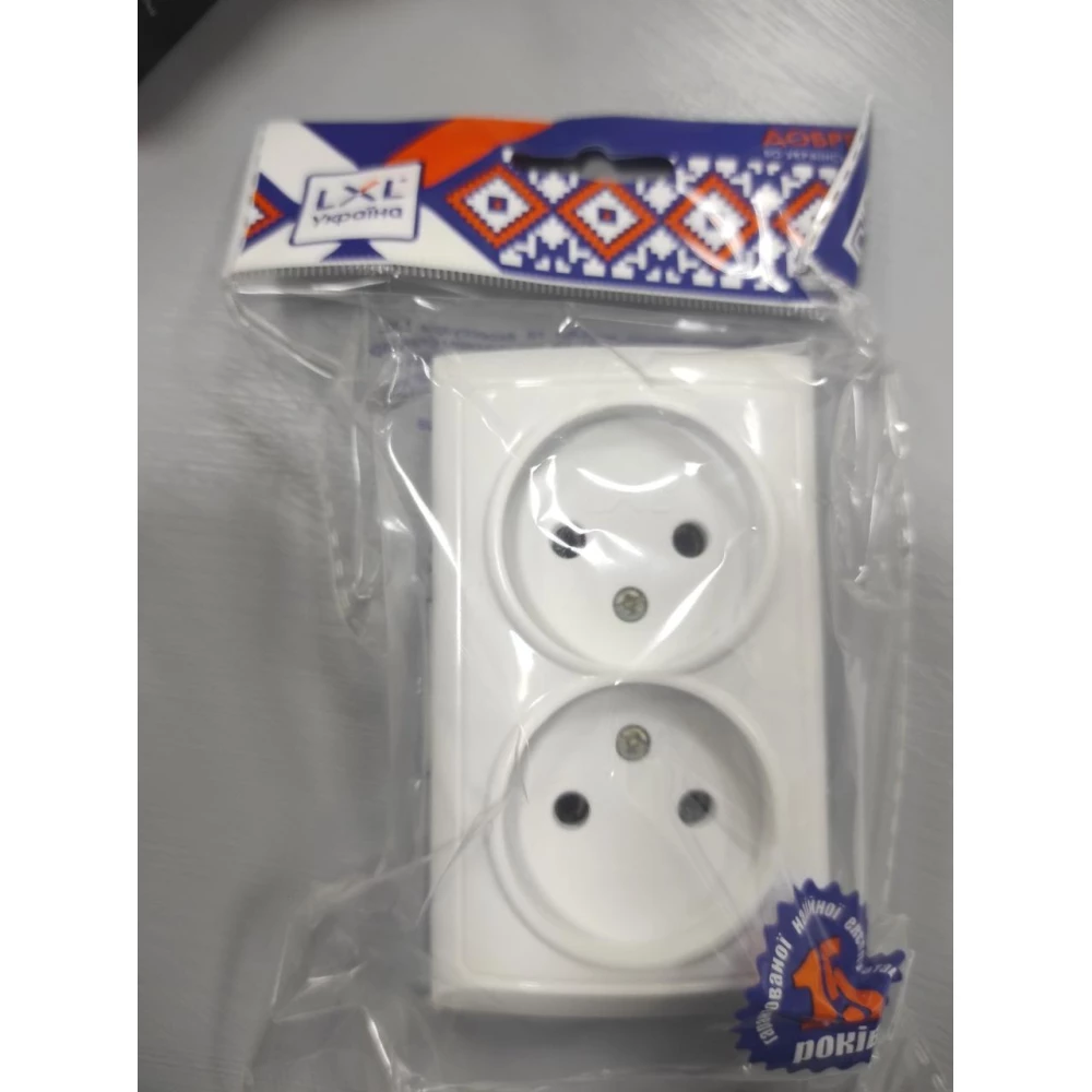 Розетка біла 2-на TERRA LXL .2212