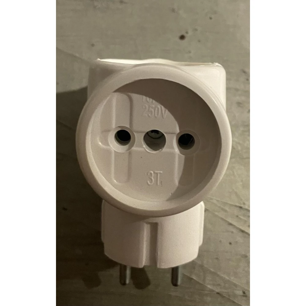 Розгалужувач тройний Білий S1000